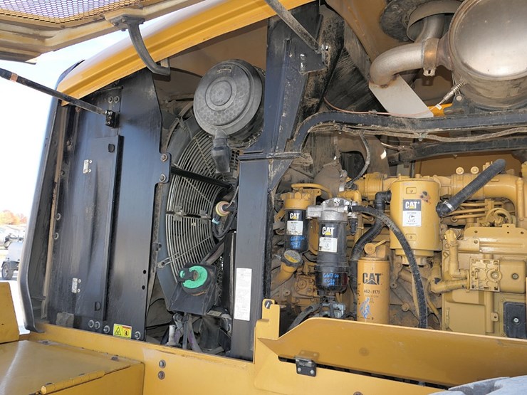 2014-caterpillar-930k-image-24