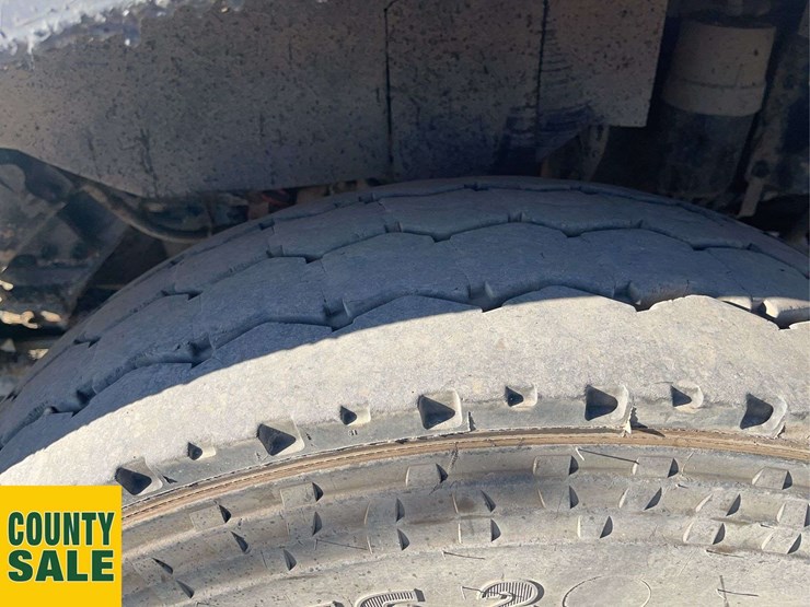 2016-kenworth-t800-image-7