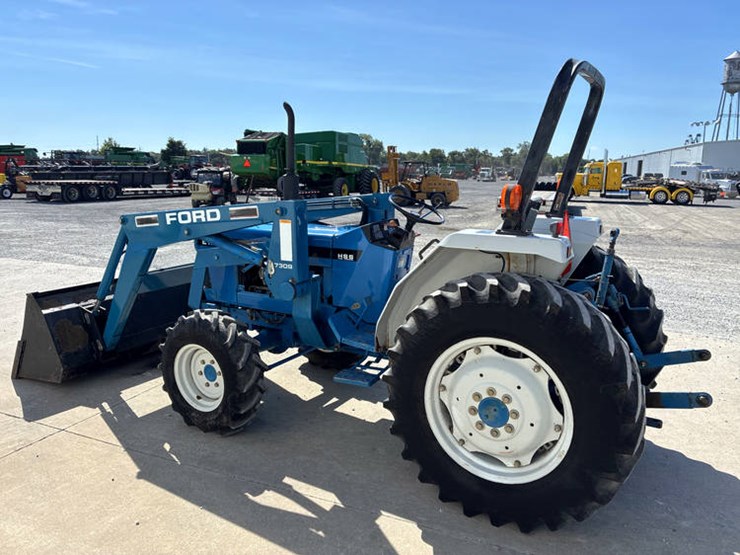 new-holland-2120-image-7