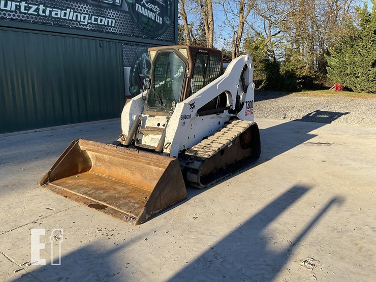 2005-bobcat-t300-image-8
