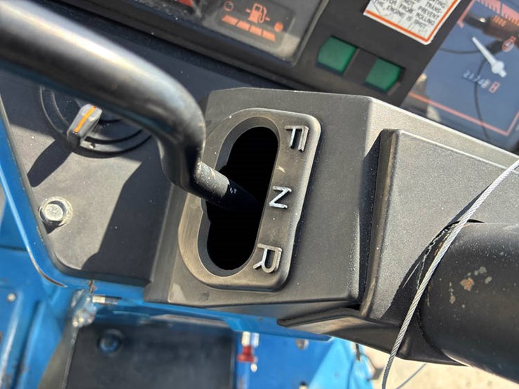 new-holland-2120-image-69