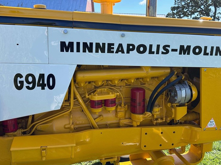 minneapolis-moline-g940-image-38