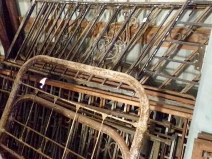 misc-decorative-metal-pieces-image-1