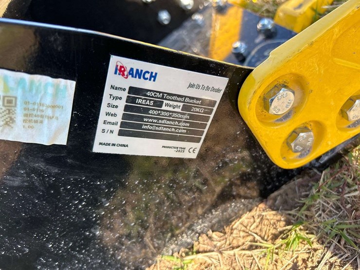 2025-iranch-16in-excavator-bucket-image-3