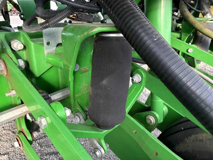 2018-john-deere-1795-image-30