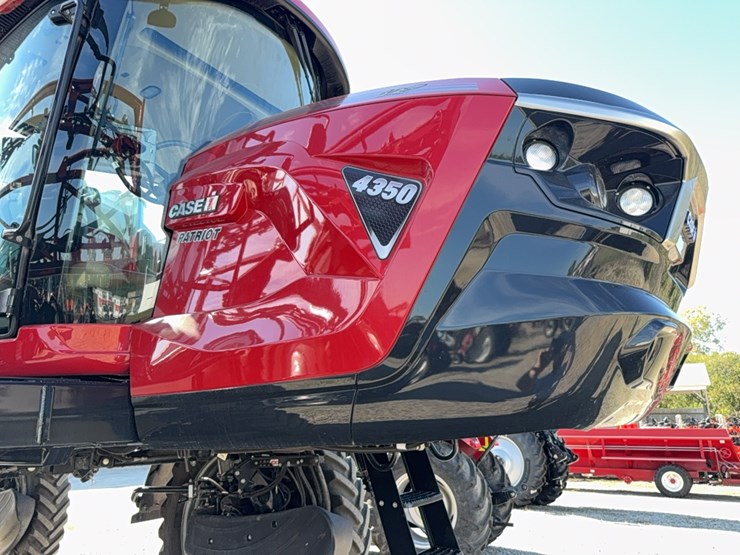2023-case-ih-4350-patriot--sprayer-image-25