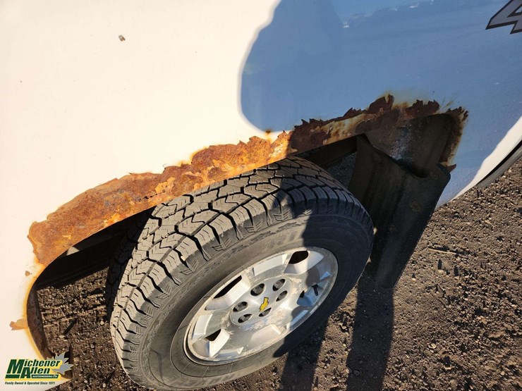 2011-chevrolet-silverado-1500-lt-image-40