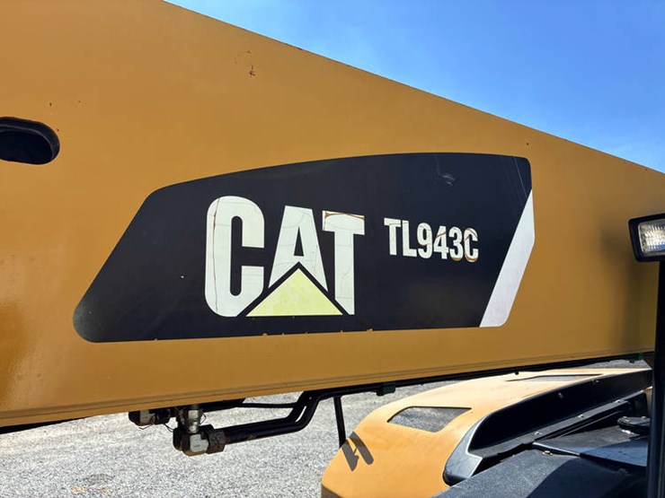 2015-caterpillar-tl943c-image-20