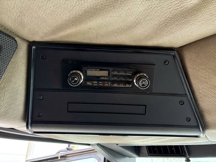 1990-case-ih-1660-image-107