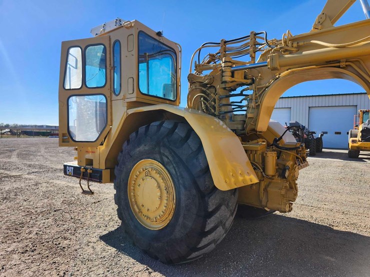 1980-caterpillar-627b-push-pull-scraper-image-9