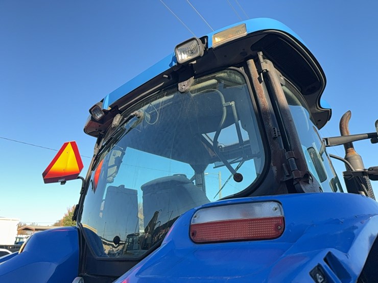 new-holland-t6070-image-43