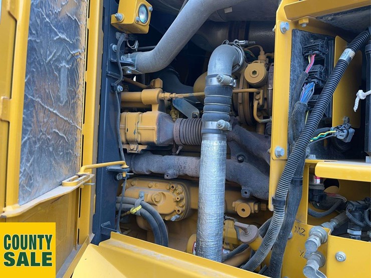 2020-deere-872gp-image-24