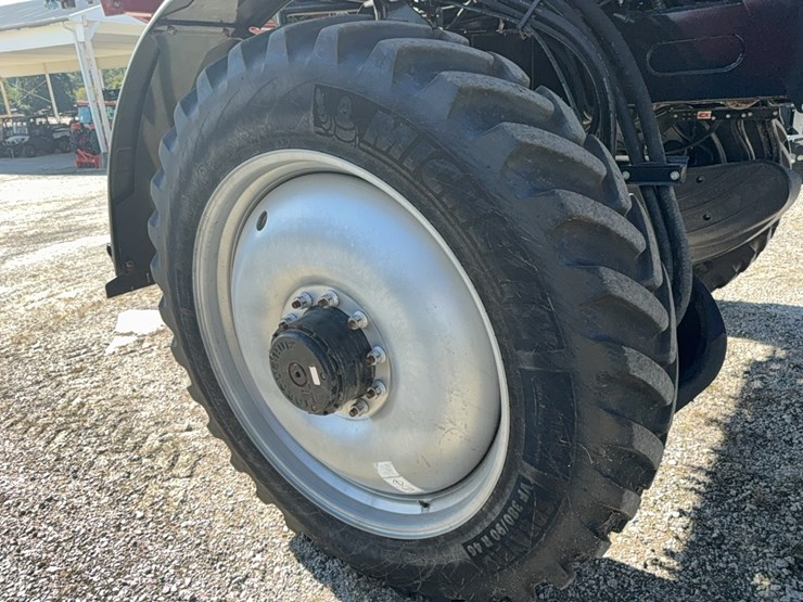 2023-case-ih-4350-patriot--sprayer-image-13