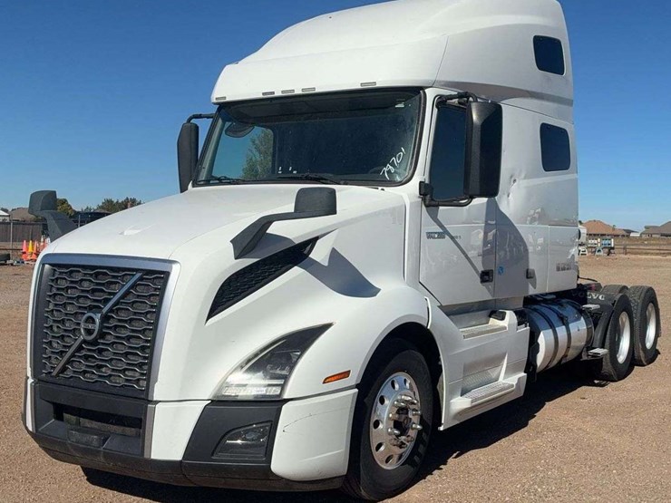 2019-volvo-vnl42t400-image-1