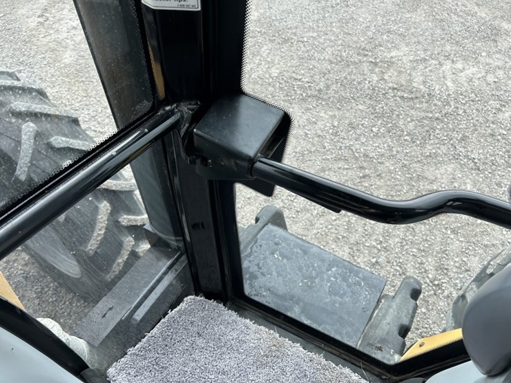 2005-challenger-mt635b-image-40