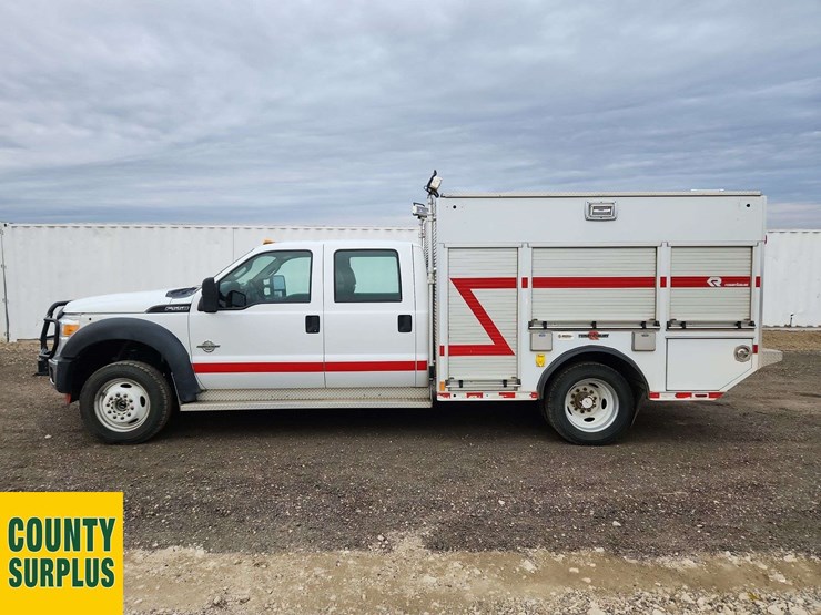 2011-ford-f550-image-17