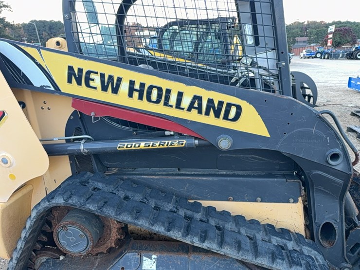 new-holland-c227-image-51