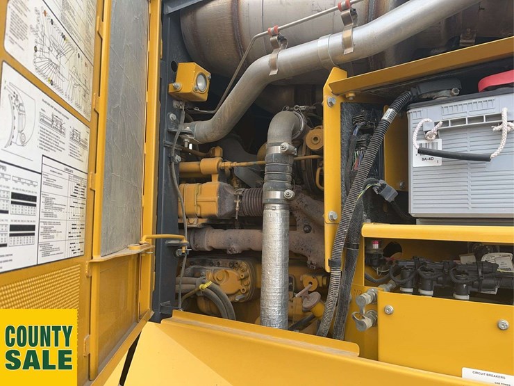 2020-deere-872gp-image-24