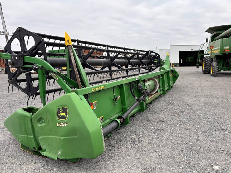 2012-john-deere-625f-image-7
