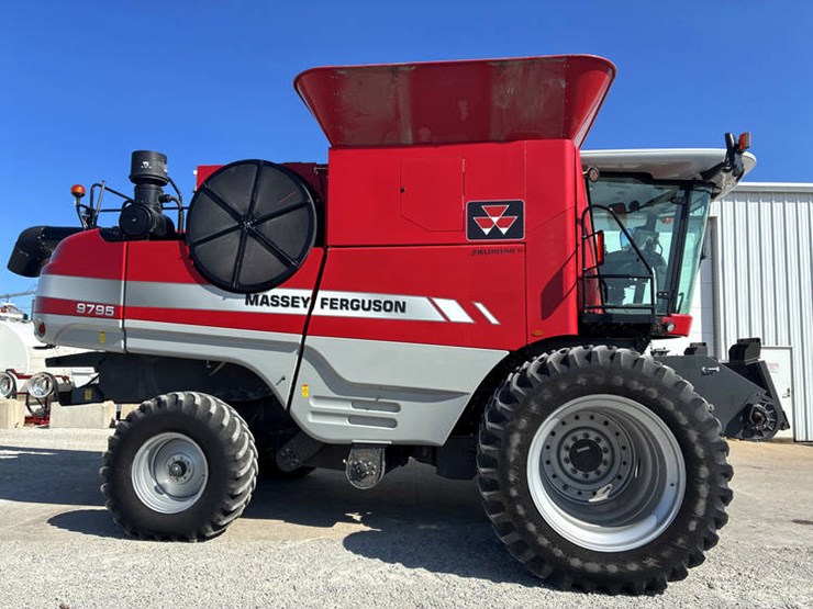 #122136-•-2009-mf-9795-#huc7217-image-3