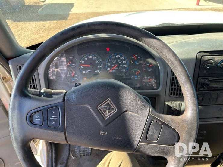 2005-ihc-4400-dry-tender-truck-(cp1274,-unit-ag706)-image-48