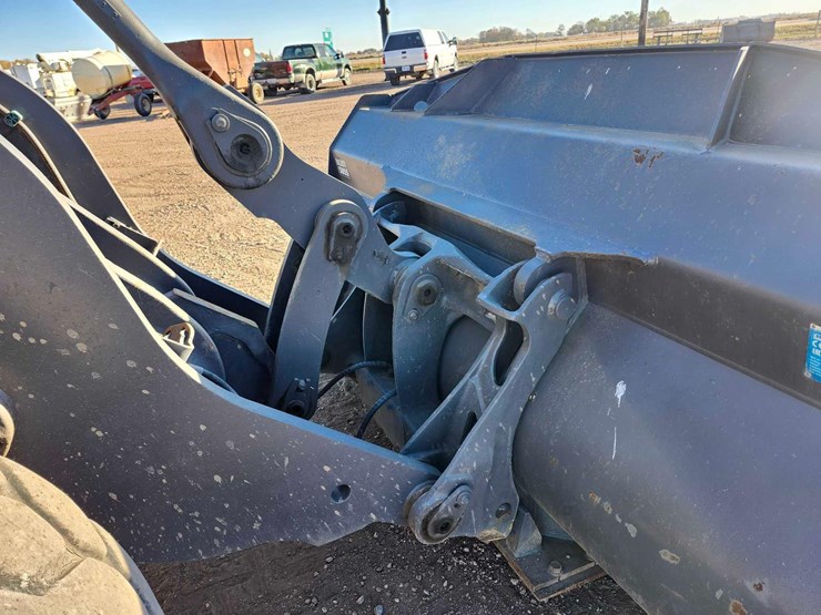 2019-volvo-l110h-image-8