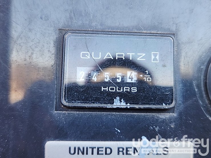 2014-jlg-800aj-image-32