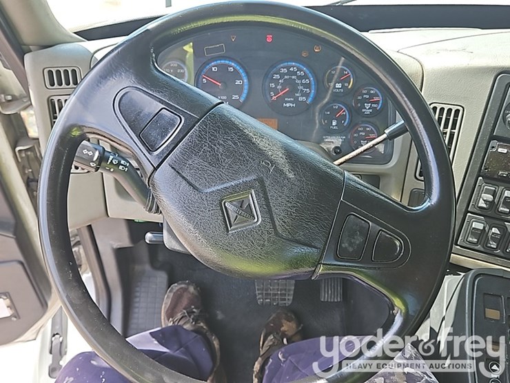 2017-international-8600-image-37