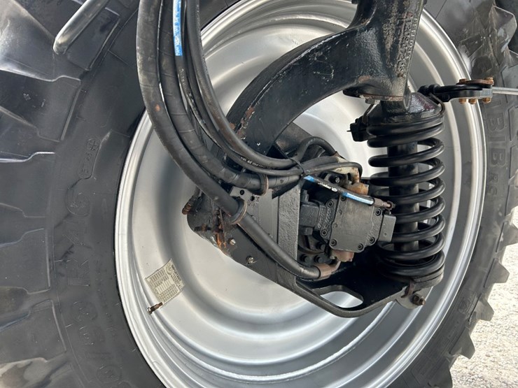 2014-case-ih-3200b-image-82