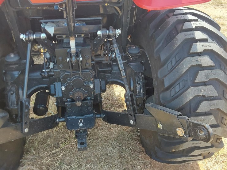 2023-mahindra-1635-hst-image-4