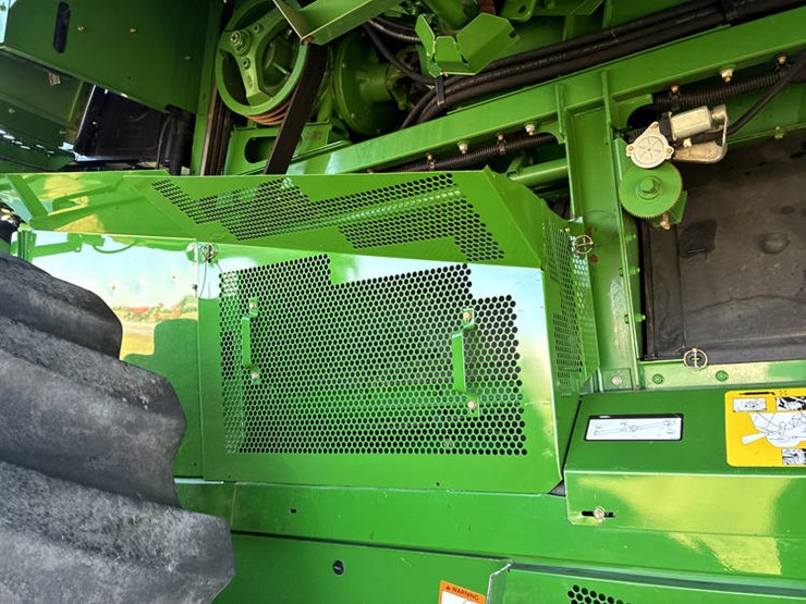 2010-john-deere-2010-image-60