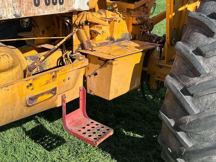 minneapolis-moline-g550-image-19