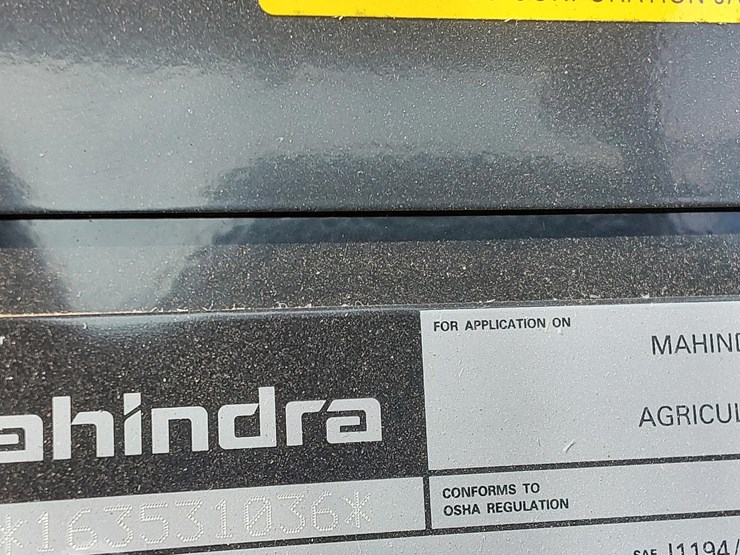 2023-mahindra-1635-hst-image-35