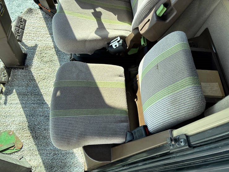 2009-john-deere-9770-sts-image-94