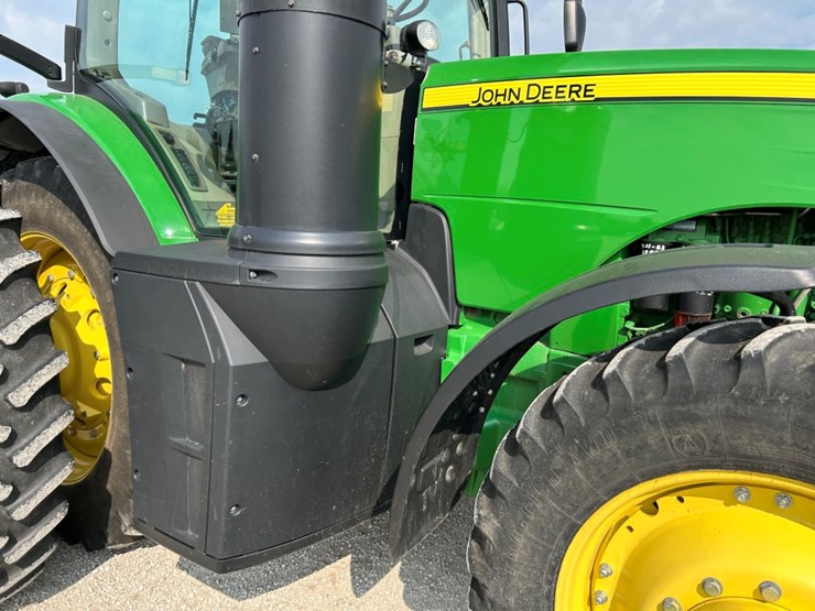 2014-john-deere-8270r-image-22