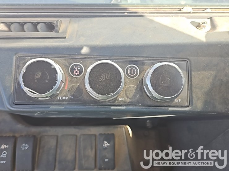 2022-kobelco-sk55rx-image-34