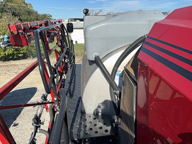 2023-case-ih-4350-patriot--sprayer-image-152