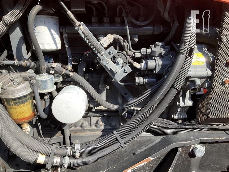 kubota-m108s-image-9