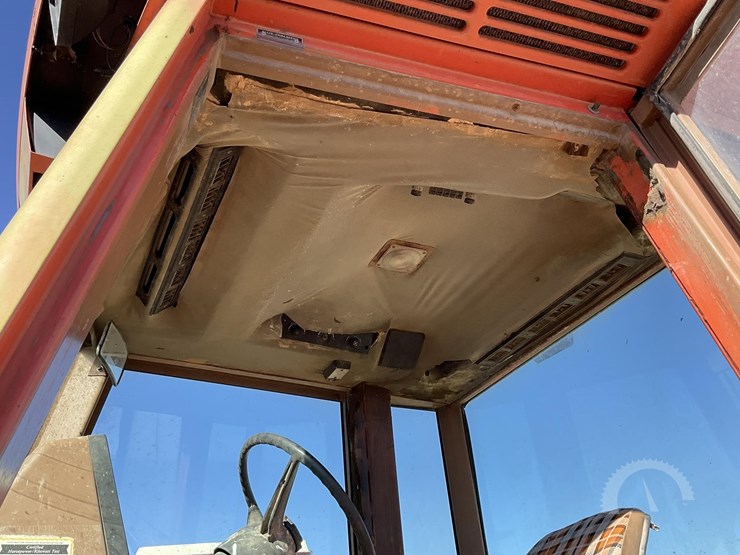 allis-chalmers-8050-image-11