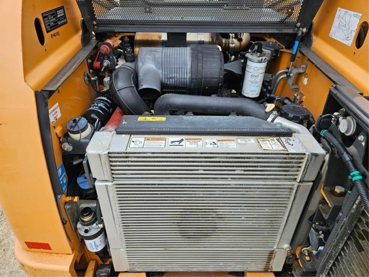 #3068-•-case-sr280-skid-loader-image-13