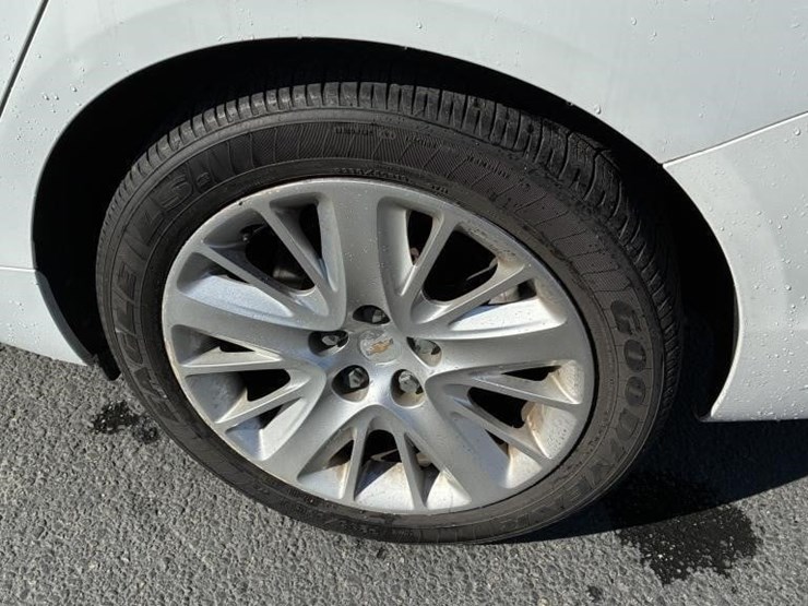 2018-chevrolet-impala-sedan-image-5