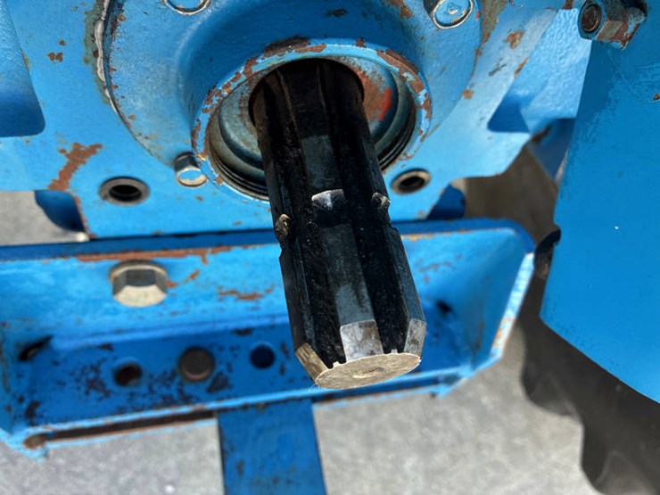 new-holland-2120-image-33