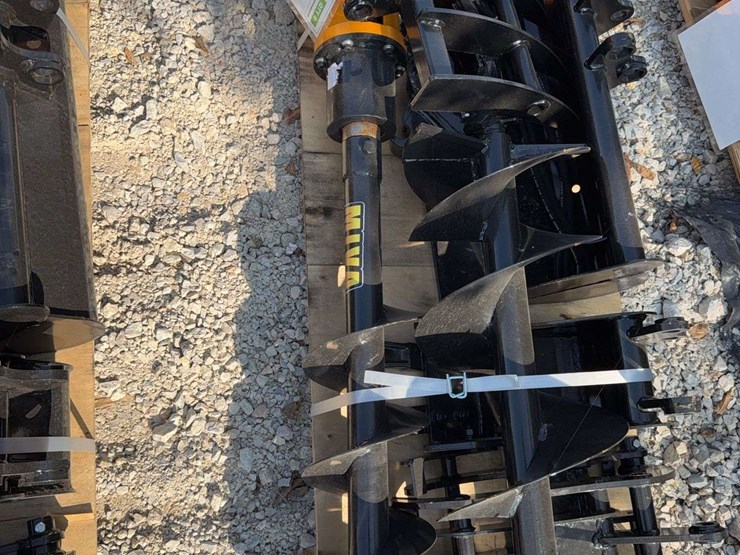 mini-excavator-attachment-set-(8-piece-kit)-image-2