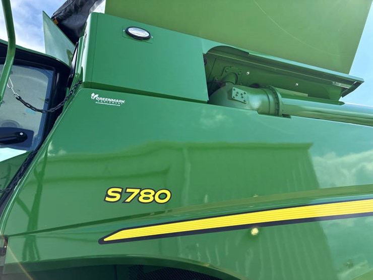 2023-john-deere-s780-image-40