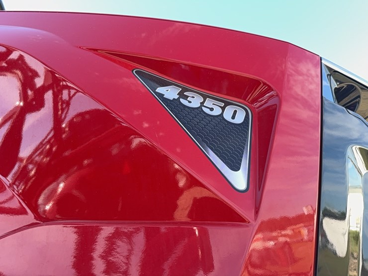 2023-case-ih-4350-patriot--sprayer-image-24