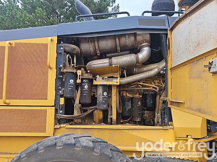 2019-deere-670g-image-27