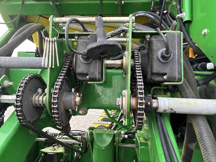 2018-john-deere-1795-image-68