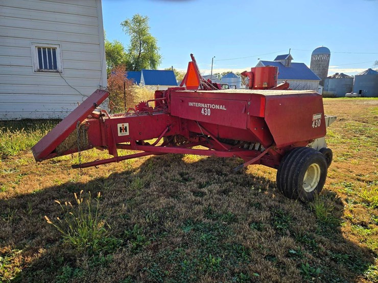 international-430-image-3