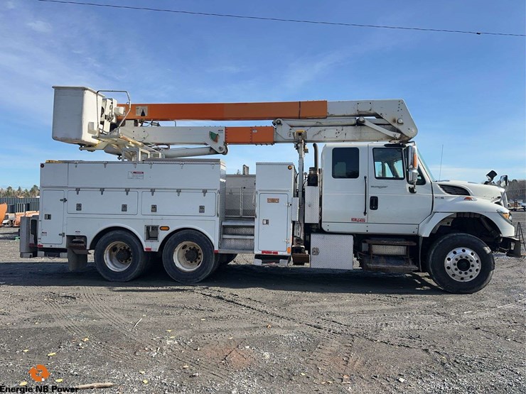 2012-international-7400-image-4