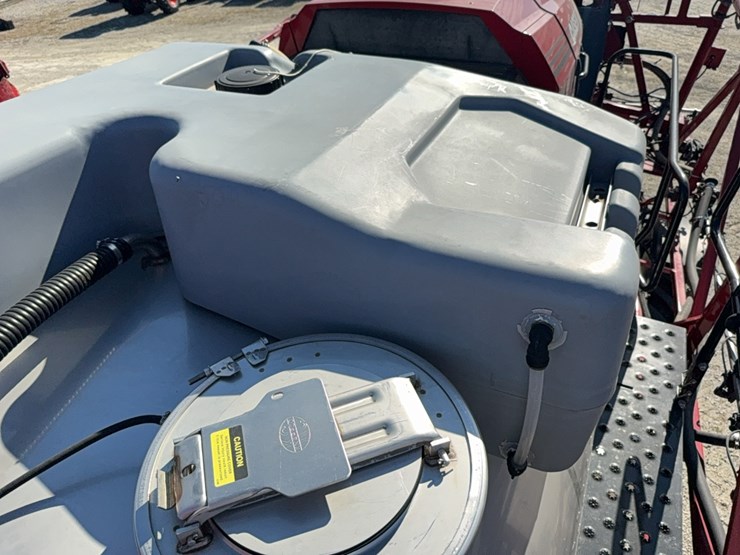 2023-case-ih-4350-patriot--sprayer-image-141